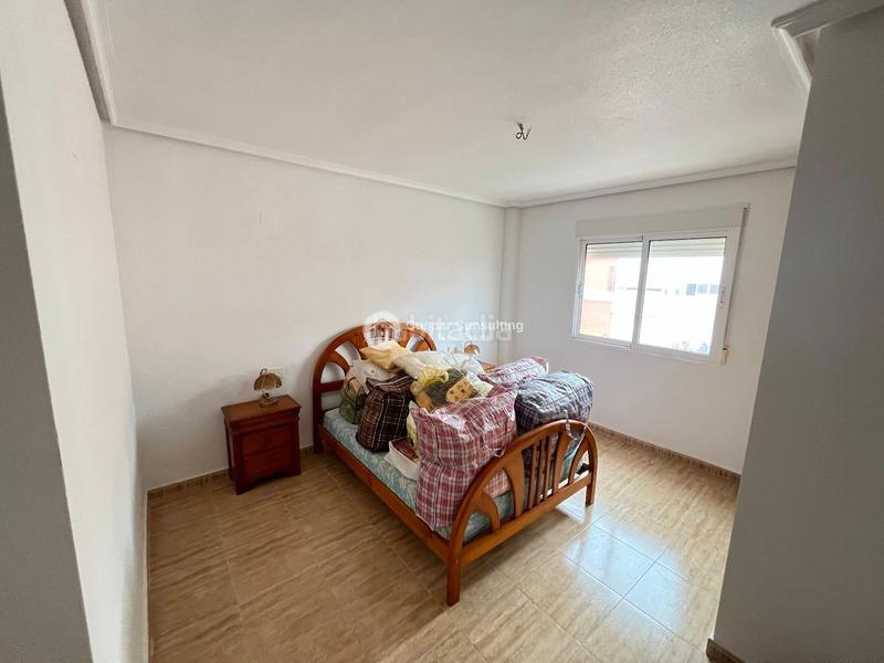 Foto d73369d3-22ca-438a-96c9-db0b2adc9992. Apartament amb aparcament a Pilar de la Horadada ciudad Pilar de la Horadada