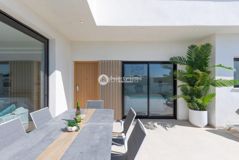 Foto 6eb028e9-b2db-4876-9735-e3237b0563b2. Xalet amb calefacció aparcament piscina a Santiago de La Ribera San Javier