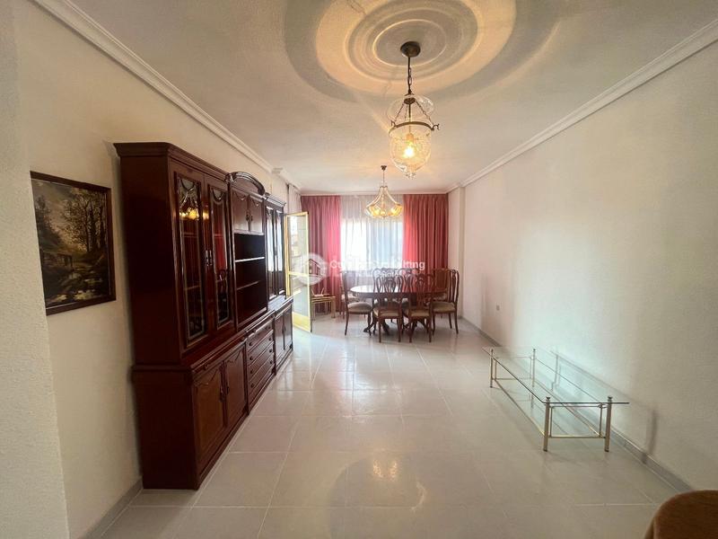 Foto f74ce127-d7af-4697-93f1-204793a23ad1. Apartament amb aparcament a San Javier San Javier