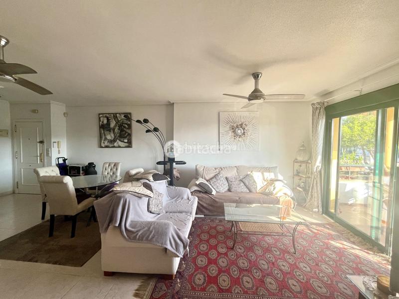 Foto 147968fe-f2d0-4550-a2a3-e9404d2946ed. Apartament amb piscina a Villamartín-Las Filipinas Orihuela