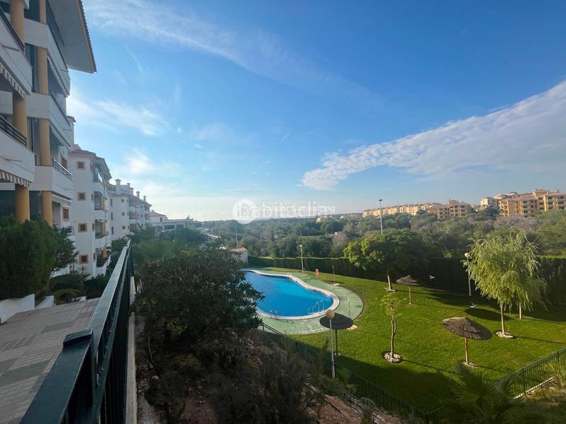 Foto 2a653b6d-39dd-4b33-b0a5-e9b455596ae1. Apartament amb piscina a Villamartín-Las Filipinas Orihuela