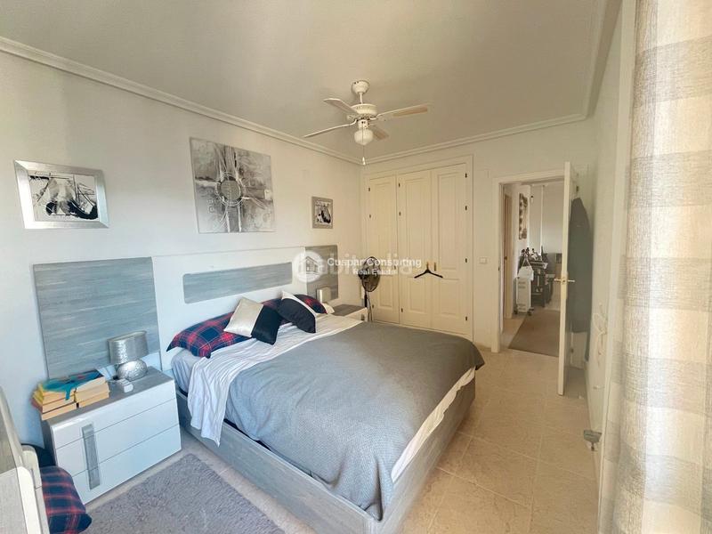 Foto b646b519-cd73-4941-8f6a-9536edc9da63. Apartament amb piscina a Villamartín-Las Filipinas Orihuela