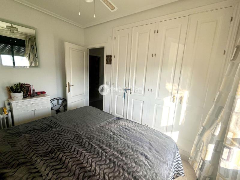 Foto bf1f2171-4da0-4e91-b42e-be7a10e2132c. Apartament amb piscina a Villamartín-Las Filipinas Orihuela