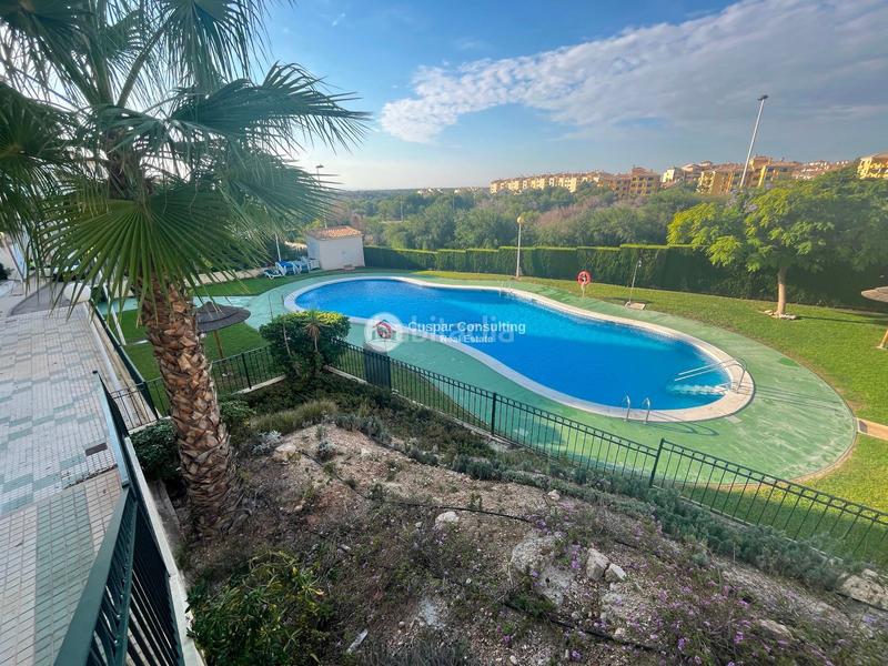 Foto d35b5103-8c40-46c9-9c83-6a5262ec29d6. Apartament amb piscina a Villamartín-Las Filipinas Orihuela