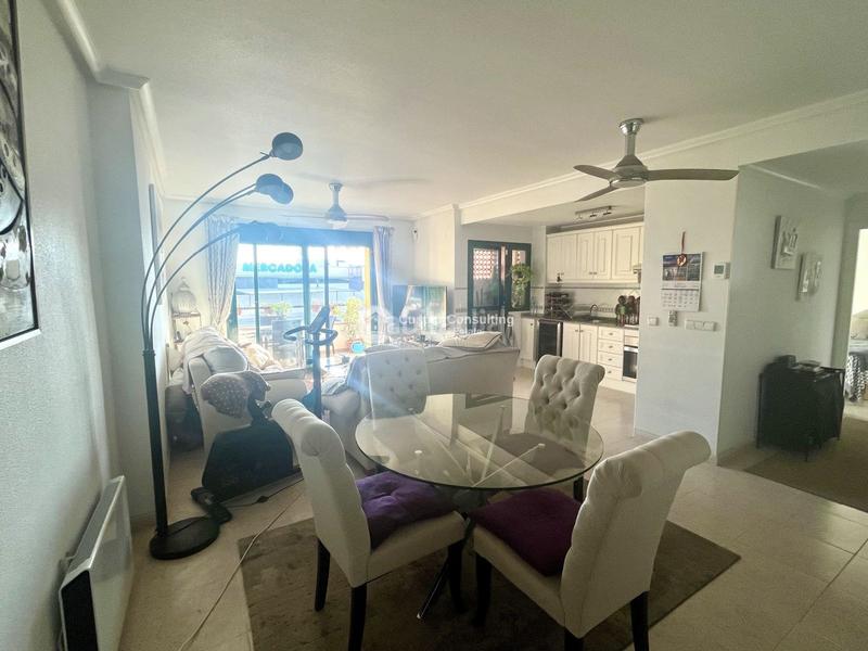 Foto f122f6e1-bd0a-48c3-bc38-626a86992aec. Apartament amb piscina a Villamartín-Las Filipinas Orihuela