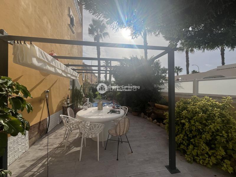 Foto 05c05d9b-113e-4832-aef9-c51d2adcdbb2. Casa adosada en narejos, los en Centro Alcázares (Los)