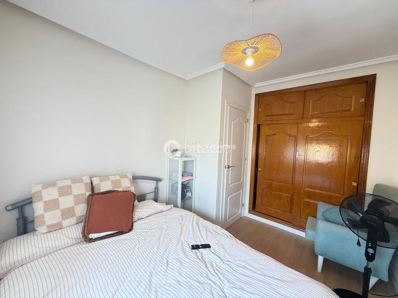 Foto a6d49244-5497-4a37-98a1-3ee141765da5. Casa adosada en narejos, los en Centro Alcázares (Los)