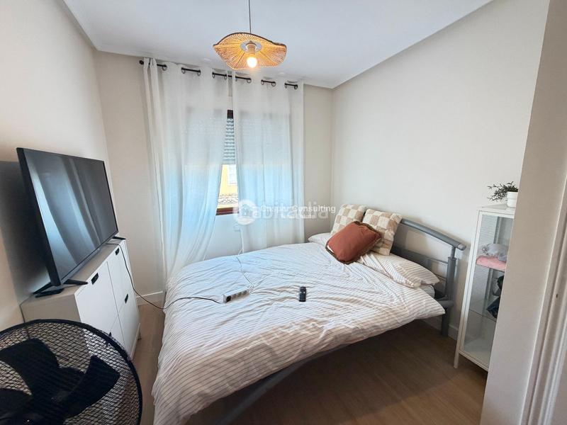 Foto c6d88d21-b93a-47d6-b463-d4d62e779549. Casa adosada en narejos, los en Centro Alcázares (Los)