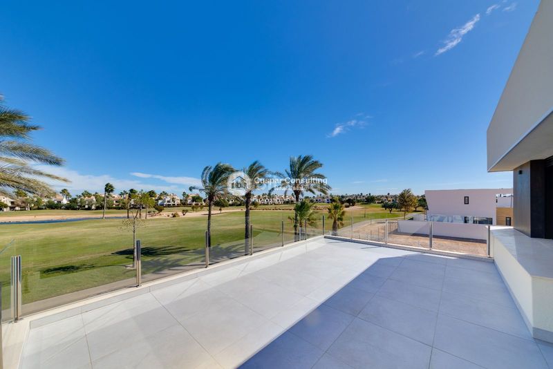 Foto 0f10e8e0-97b1-4d92-92a3-ad2c486a225d. Chalet mit parking pool in Pilar de la Horadada ciudad Pilar de la Horadada