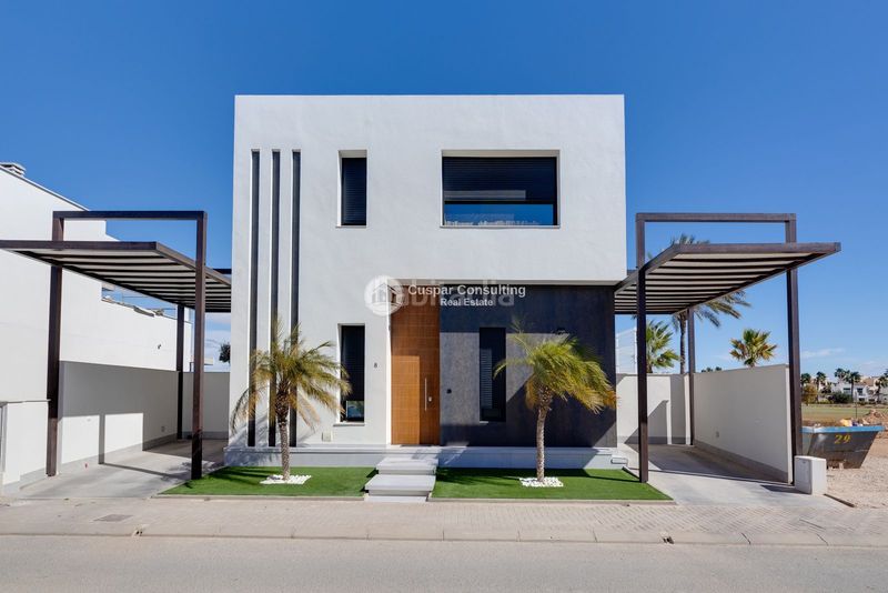 Foto 41d3a86e-38c1-4107-b19b-580dc741510a. Chalet mit parking pool in Pilar de la Horadada ciudad Pilar de la Horadada