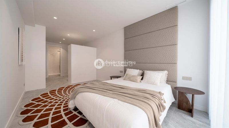 Foto a1c97f31-6a98-46bd-97b3-2a88f1245fa7. Xalet amb piscina a balcón de Finestrat-terra marina Finestrat