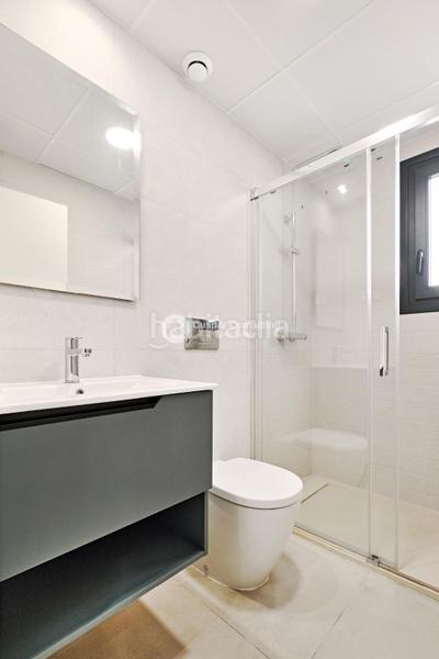 Foto 032c4a53-1d50-4b7d-b51f-dd66a6e657c5. Attico con riscaldamento parcheggio piscina in Playa de los Náufragos Torrevieja