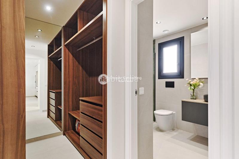 Foto 070cfa25-f334-4ddb-b5d9-064d0c2a8cd2. Attico con riscaldamento parcheggio piscina in Playa de los Náufragos Torrevieja