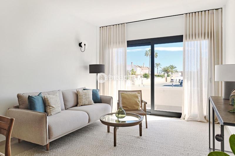 Foto 10e16ee5-29e0-4b84-9bd1-4a4472feb1f9. Attico con riscaldamento parcheggio piscina in Playa de los Náufragos Torrevieja