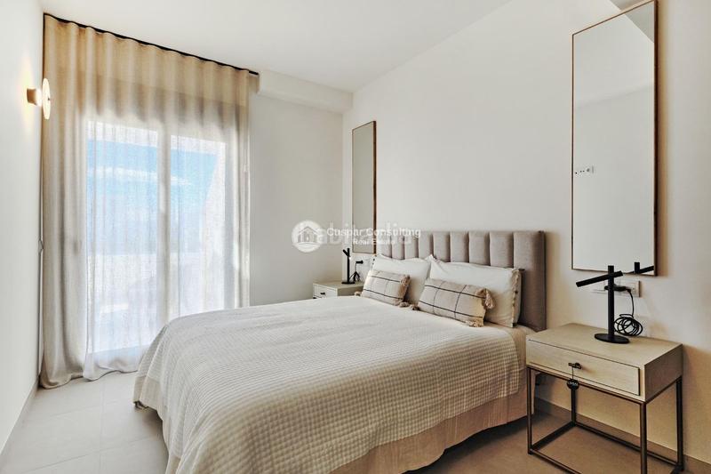 Foto 544851db-0ab4-4987-92dc-ac20b584f9a6. Attico con riscaldamento parcheggio piscina in Playa de los Náufragos Torrevieja