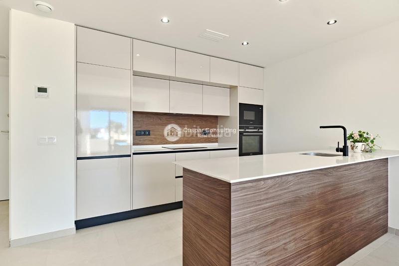 Foto 7ff7e388-68db-47dc-99e5-ffa1f7a65b43. Attico con riscaldamento parcheggio piscina in Playa de los Náufragos Torrevieja