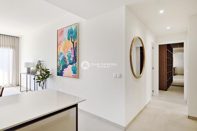 Foto e9b3663c-b8ed-4c27-bf7c-9094d284f1e2. Attico con riscaldamento parcheggio piscina in Playa de los Náufragos Torrevieja