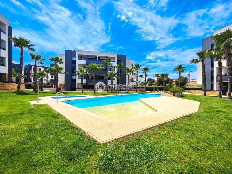 Foto 9cb6d582-5ee4-43e3-a6d3-a8919d47cd88. Appartement mit parking pool in Campoamor Orihuela