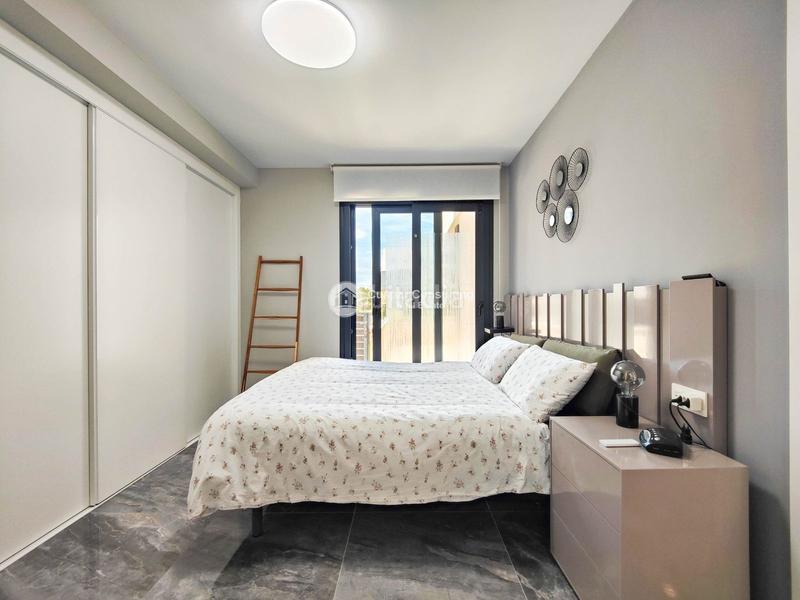 Foto df2238db-df75-482f-b44d-8b1a72e78fd9. Appartement mit parking pool in Campoamor Orihuela