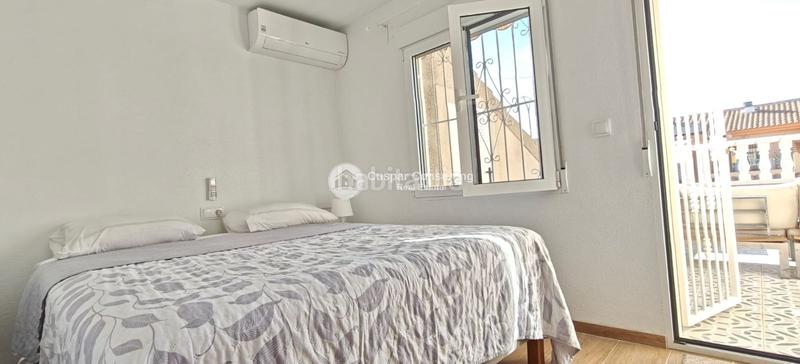 Foto c29cda1b-d4b4-462a-93f4-9b903ebe52dc. Maison jumelée dans Centro Alcázares (Los)