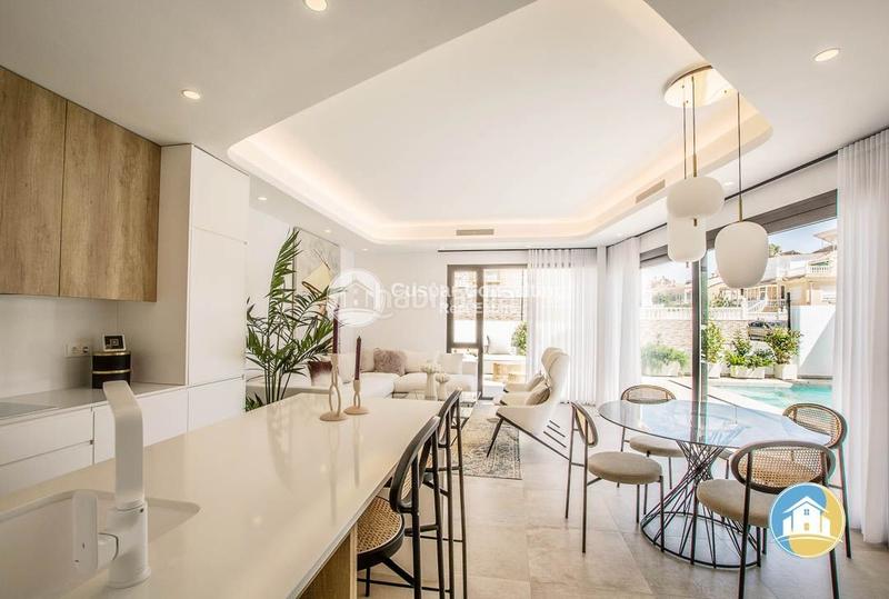 Foto 0eab3d08-1360-4fa1-81c0-c164d4e175dd. Chalet con parcheggio piscina in La Florida Orihuela