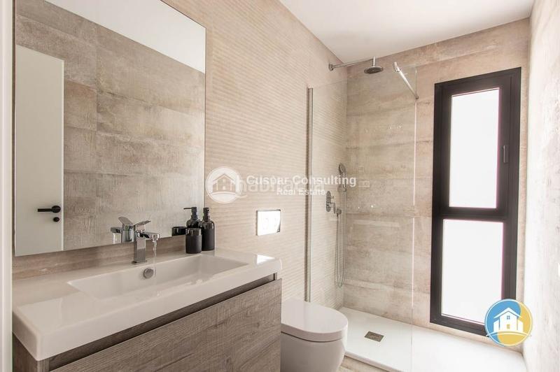 Foto 890144ae-aaff-4352-97cc-8122c2b323bd. Chalet con parcheggio piscina in La Florida Orihuela