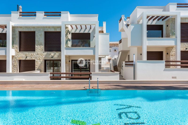 Foto 5b25f314-1613-4ea7-9cde-ca8970d7dcc9. Apartament amb calefacció piscina a Los Balcones-Los Altos Torrevieja