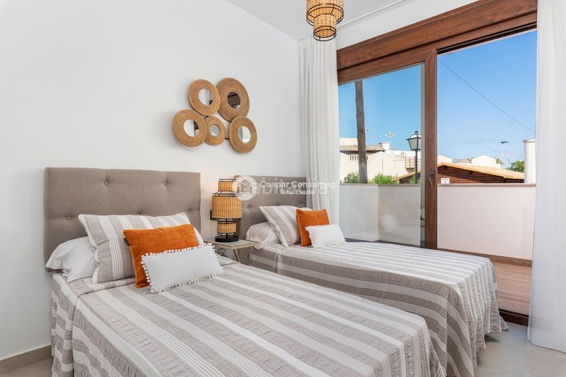 Foto 6f92e406-eaec-48a7-866d-f11fe1c176a3. Apartament amb calefacció piscina a Los Balcones-Los Altos Torrevieja