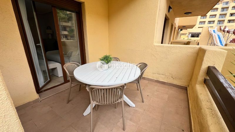 Foto 66c54875-32e8-44a5-ad1b-87d7b58378fc. Apartament amb calefacció aparcament piscina a Centro Alcázares (Los)