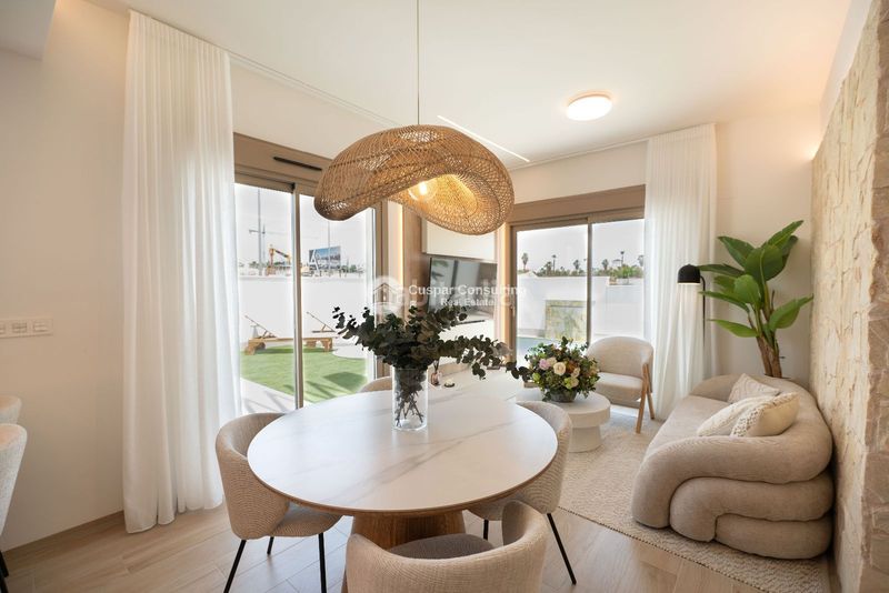 Foto 31618148-44d9-47ff-af4b-525009ecd176. Casa adossada amb calefacció aparcament piscina a Alcázares (Los)