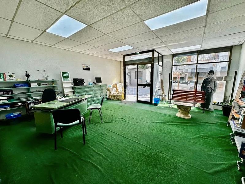 Foto c28ff22a-cda9-4fb3-a62b-fca6bf3a6a2a. Business premise with heating in Casagemes Badalona