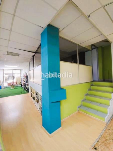 Foto c49e1f6f-82f4-426d-ac0d-5598438a2949. Business premise with heating in Casagemes Badalona