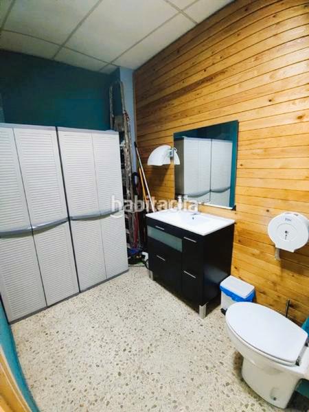 Foto c4b01528-8d3b-4c09-b73c-39a6ff428e45. Business premise with heating in Casagemes Badalona