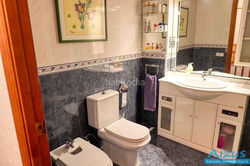 Foto 3df36635-4e2c-426b-949c-7e754998c456. Casa a schiera con riscaldamento parcheggio in Centre Mollet del Vallès