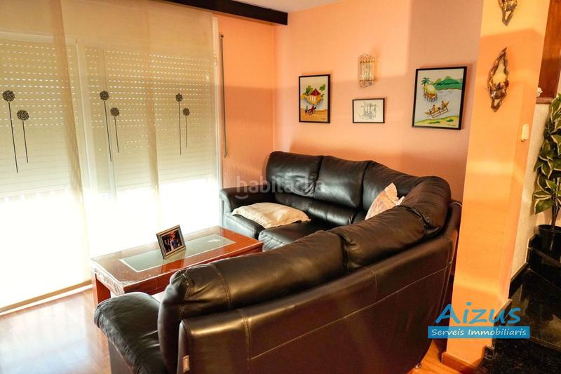 Foto 40e44c99-3555-427f-a6a4-23c3784aa59b. Casa a schiera con riscaldamento parcheggio in Centre Mollet del Vallès