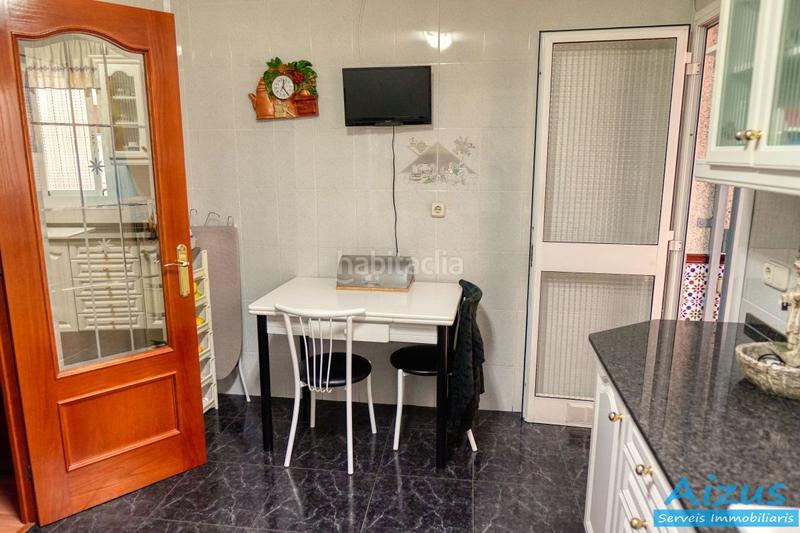 Foto 51f80c78-84c6-4a44-8e41-948dd6d2c7a9. Casa a schiera con riscaldamento parcheggio in Centre Mollet del Vallès