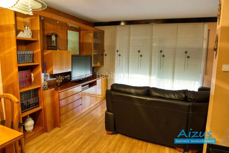 Foto 71e66bdb-e155-44a4-aeac-3158639287e7. Casa a schiera con riscaldamento parcheggio in Centre Mollet del Vallès