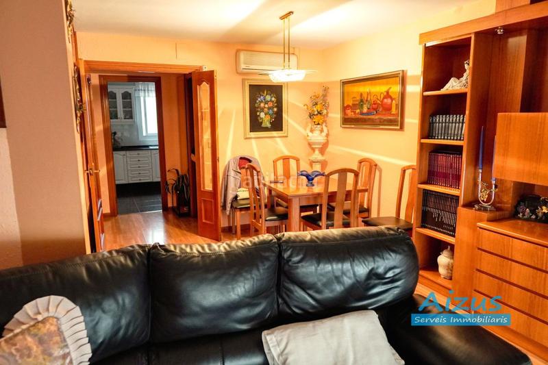 Foto bee5035d-112d-4f91-a2b1-066a91890e65. Casa a schiera con riscaldamento parcheggio in Centre Mollet del Vallès