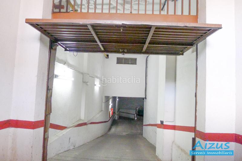 Foto 18ea46f5-d48e-415b-8977-467c426e69b2. Parking coche plaza abierta en venta en cruz roja. en Ripollet