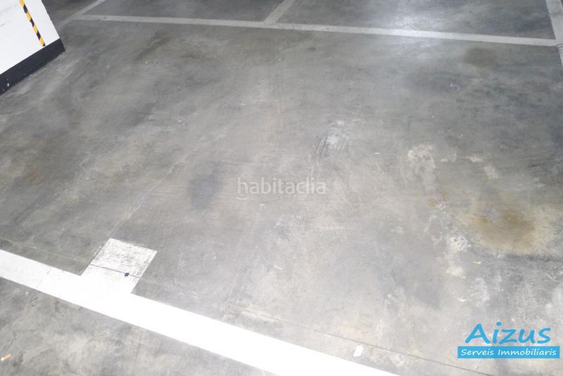 Foto 47715cd3-39bb-4936-a3ff-0f62c25d825f. Parking coche plaza abierta en venta en cruz roja. en Ripollet