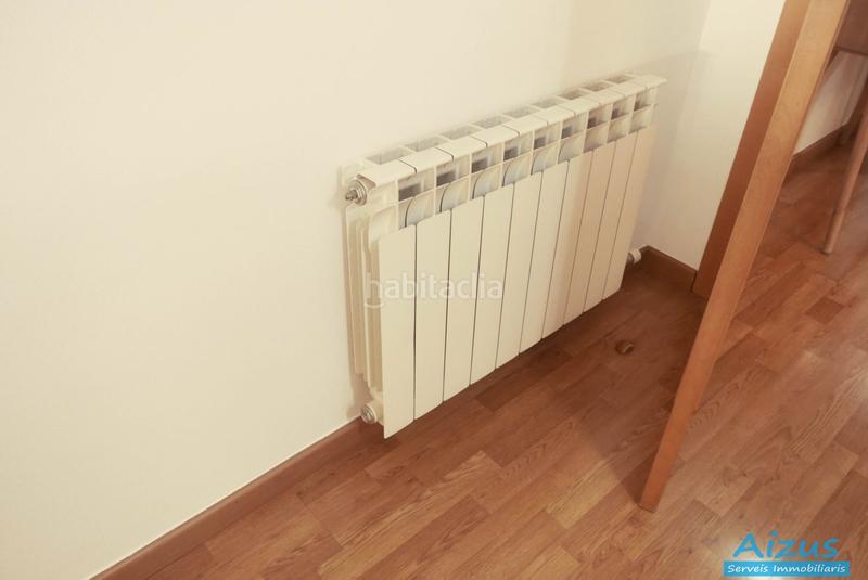 Foto 61d68de5-bbd4-4797-acd4-e5a7dcad497c. Appartamento con riscaldamento in Casc Antic Ripollet