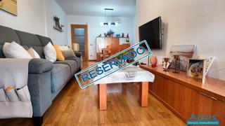 Pis a Casc Antic. Piso en venta en ripollet, 3 dormitorios.