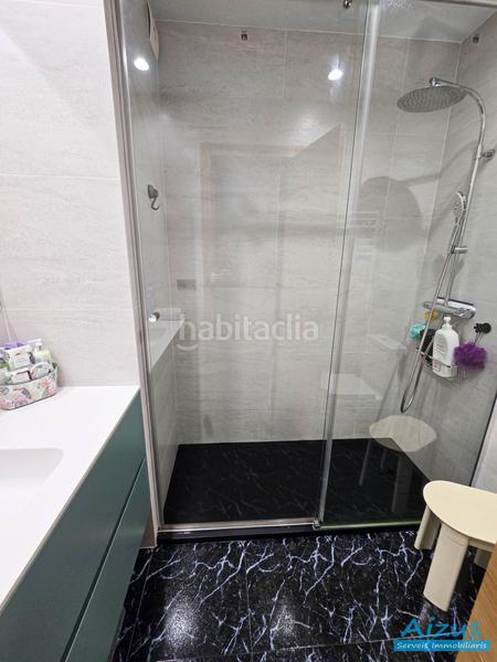 Foto 76e8502c-0bfa-42b1-9808-9b50a5e5f16c. House with heating in Casc Antic Ripollet