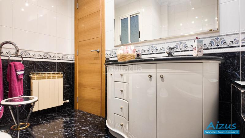 Foto 7c320544-ab26-4b73-ab5d-9ae2c11bc15b. House with heating in Casc Antic Ripollet