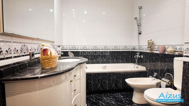 Foto a2929ce7-ed04-4c94-b3ac-654527e33803. House with heating in Casc Antic Ripollet