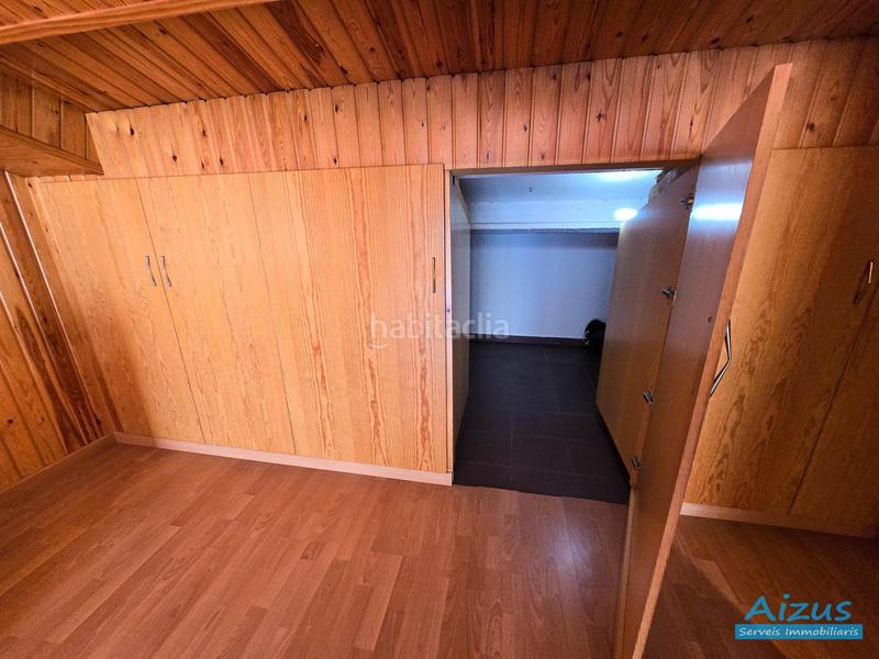 Foto af45bd9c-9975-4a56-8e81-2bd69a81a8e4. House with heating in Casc Antic Ripollet
