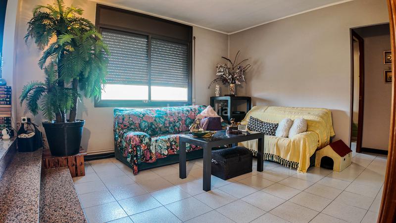 Foto ad193da0-b9f7-4841-b693-cf32f05194b2. Ático  en venta, en Centre Ripollet