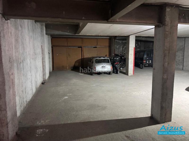 Foto 5ad322b1-bfd8-422d-8956-7ce7935300f3. Parking coche amplia plaza de garaje en venta en mollet del vallés. en Mollet del Vallès