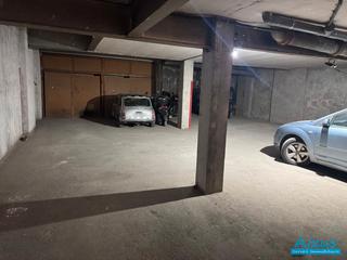 Aparcament cotxe a Col·legis Nous. Amplia plaza de garaje en venta en mollet del vallés.
