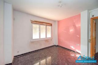 Pis  Carrer de balmes. Piso para reformar en calle balmes de ripollet